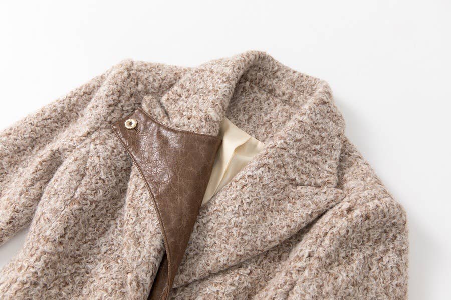 CT82L Women's Long Winter Coat with Wool & Pu Leather - Image 3